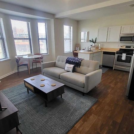 Amazing 1 Bedroom Apt In City Center Детройт Экстерьер фото